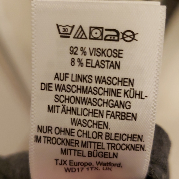 Ladies dress - Picture 5 of 7